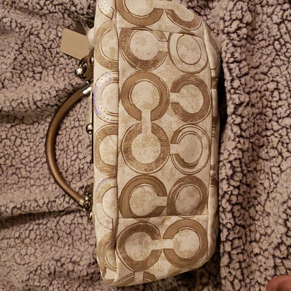 Purse - Picture 6 of 8